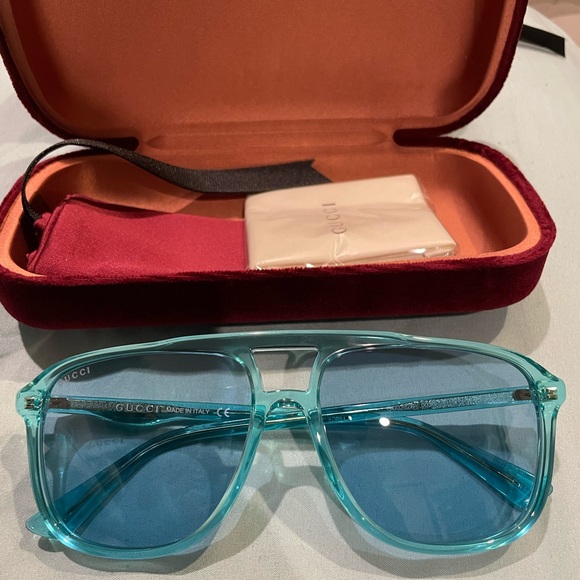 Gucci shades - Picture 1 of 2